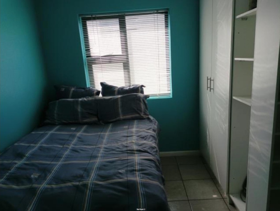 2 Bedroom Property for Sale in Ottery East Western Cape
